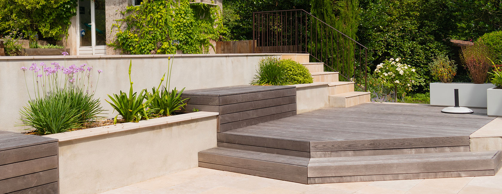 Terrasse en escaliers - Peguet Paysages